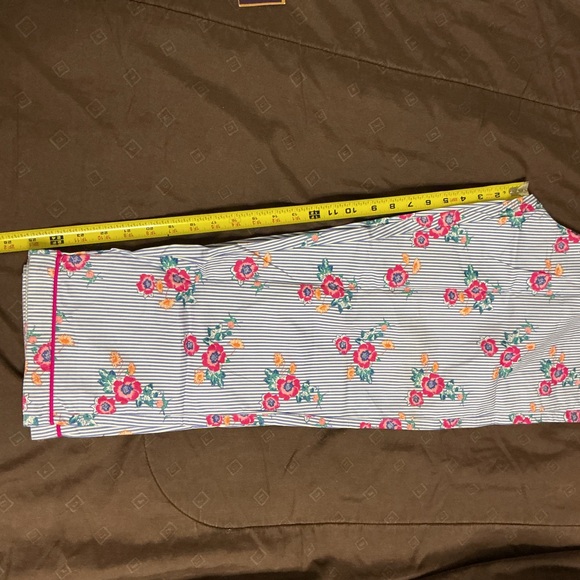 Floral  Cotton Pajamas with pockets and elastic waist band - Picture 10 of 11